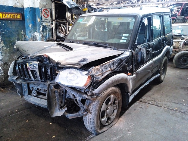  Mahindra SCORPIO 2013    EN DESARME